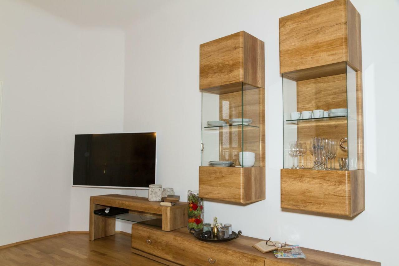 Apartment Joanneum Graz Exterior photo